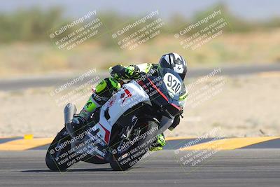 media/Oct-08-2023-CVMA (Sun) [[dbfe88ae3c]]/Race 11 500 Supersport-350 Supersport/